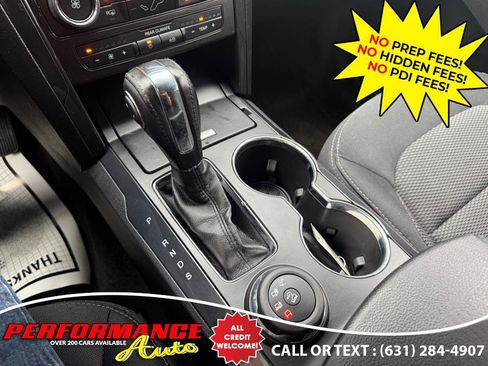 Used 2018 Ford Explorer XLT image 13