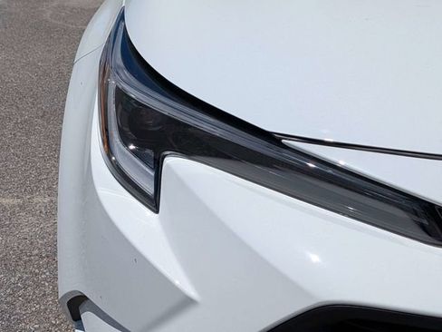 Used 2025 Toyota Corolla LE FWD image 10