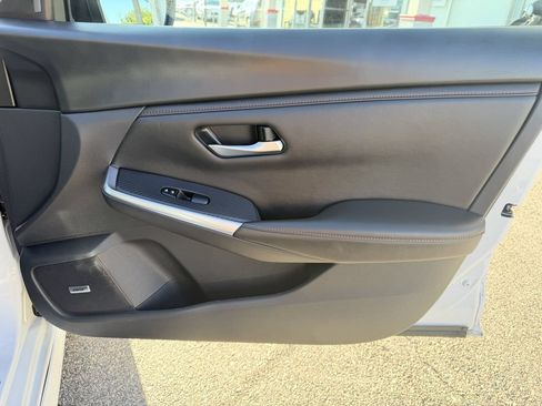 Used 2024 Nissan Sentra SR w/ SR Premium Package FWD image 31