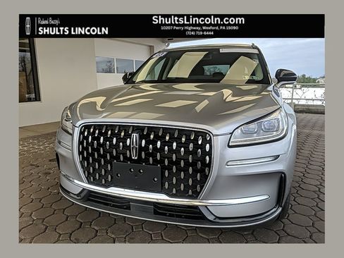 Used 2023 Lincoln Corsair Reserve image 1