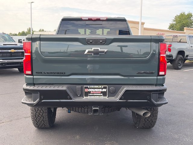 New 2026 Chevrolet Silverado 2500 ZR2 w/ LPO, Dark Essentials Package AWD/4WD image 6