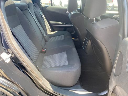Used 2022 Dodge Charger R/T w/ Harman/Kardon Audio Group image 27
