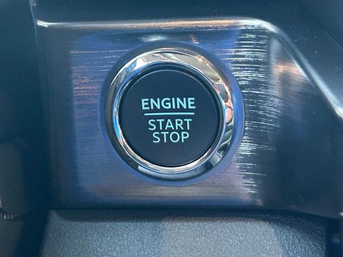 New 2026 Ford F250 Lariat w/ Black Appearance Package image 42