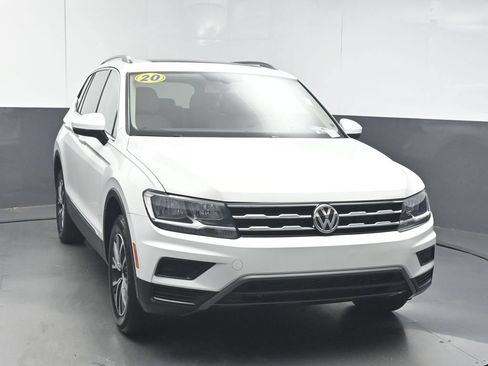 Used 2020 Volkswagen Tiguan SE FWD image 3