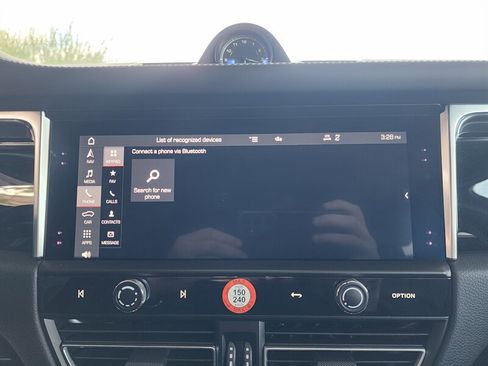 Used 2024 Porsche Macan w/ Premium Plus Package image 41