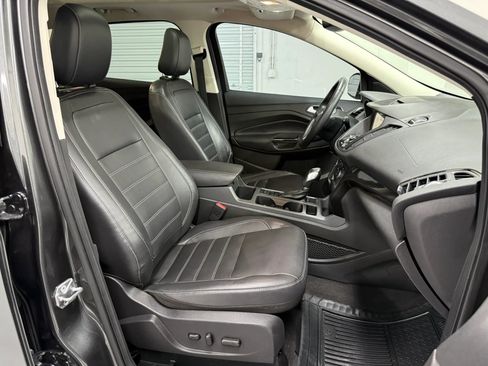 Used 2018 Ford Escape Titanium image 22