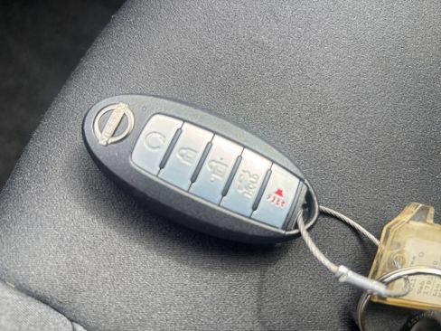 Used 2025 Nissan Altima 2.5 SV FWD image 25