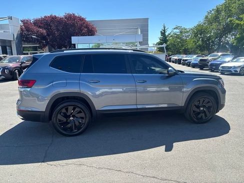 Used 2024 Volkswagen Atlas SE FWD image 10