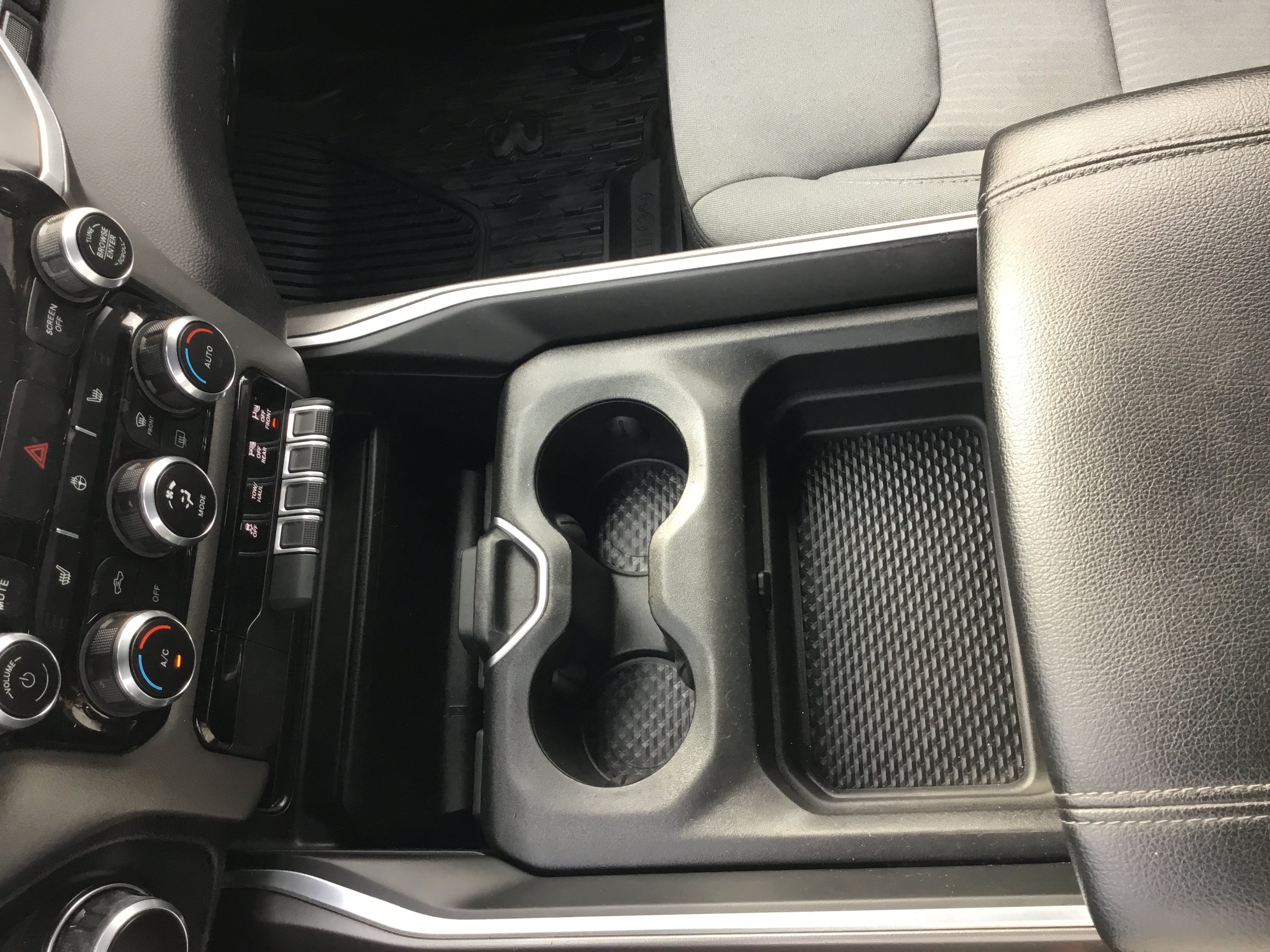 Used 2022 RAM 1500 Big Horn AWD/4WD image 19