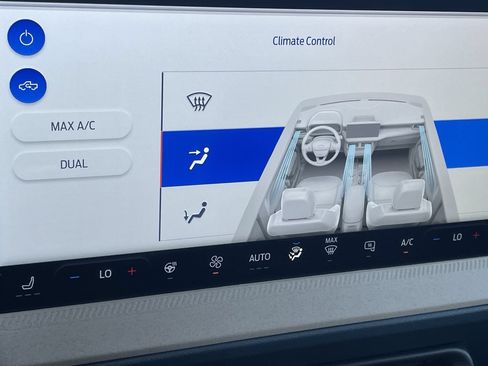 New 2026 Ford Maverick Lariat AWD/4WD image 24