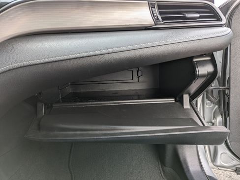 Used 2020 Toyota Camry SE image 31