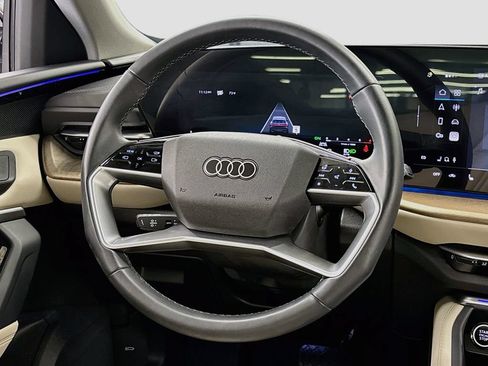 Used 2025 Audi Q5 Premium Plus w/ Premium Plus AWD/4WD image 21