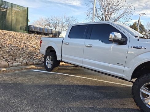 Used 2016 Ford F150 Platinum w/ Equipment Group 701A Luxury image 4