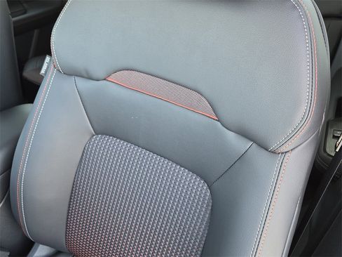 New 2025 Nissan Kicks SR w/ SR Premium Package image 12