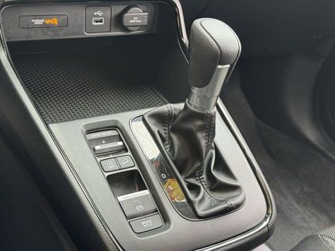 Used 2023 Honda CR-V LX image 28