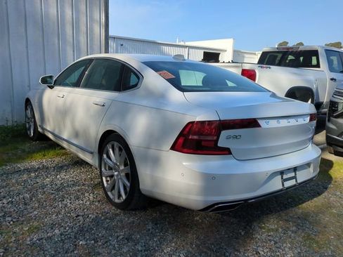 Used 2018 Volvo S90 T8 Inscription w/ Convenience Package AWD/4WD image 7