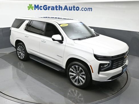 Certified 2025 Chevrolet Tahoe High Country w/ Sun And Tow Package image 3