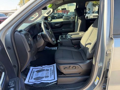 Used 2024 Chevrolet Silverado 1500 Custom image 17