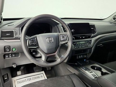 Used 2025 Honda Ridgeline Sport image 12