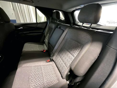 Used 2024 Chevrolet Equinox LT AWD/4WD image 15