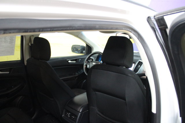 Used 2020 Ford Edge SE AWD/4WD image 10