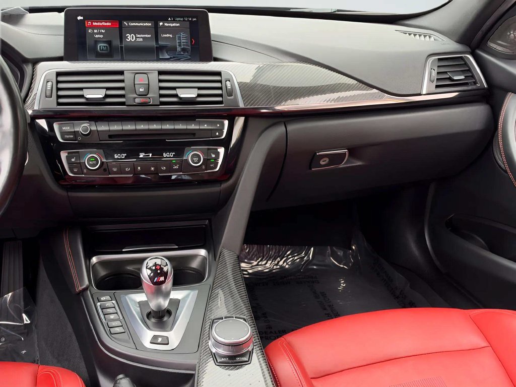 Used 2018 BMW M3 RWD image 18