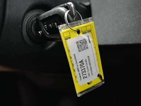 Used 2022 Toyota Corolla LE FWD image 17