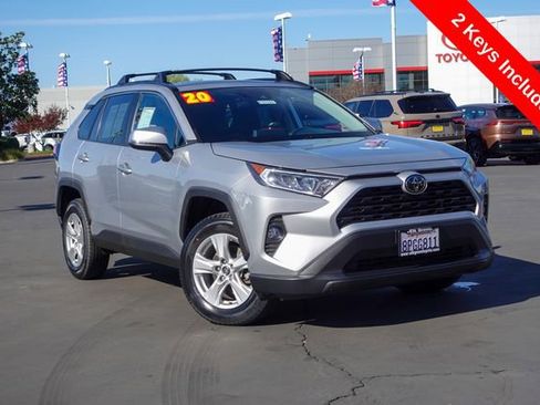 Certified 2020 Toyota RAV4 XLE w/ Convenience Package image 2