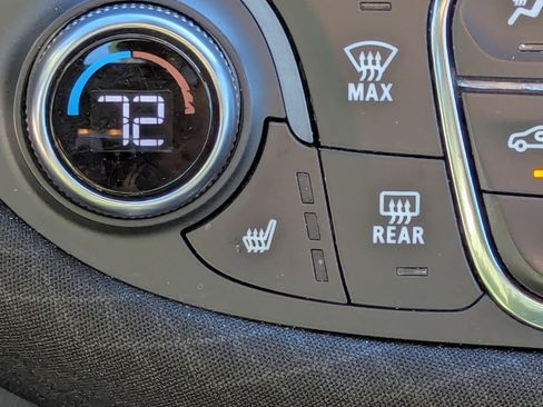 Used 2023 Chevrolet Malibu LT image 22