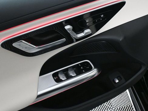 Certified 2025 Mercedes-Benz E 350 Sedan image 8