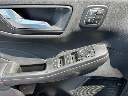 Used 2022 Ford Escape SEL w/ SEL Stealth AWD Package image 15