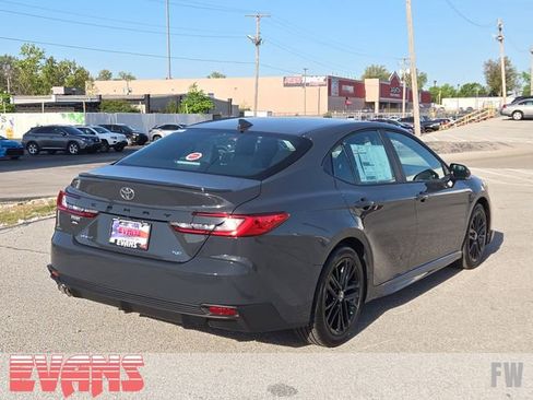 New 2026 Toyota Camry SE w/ Convenience Package FWD image 30