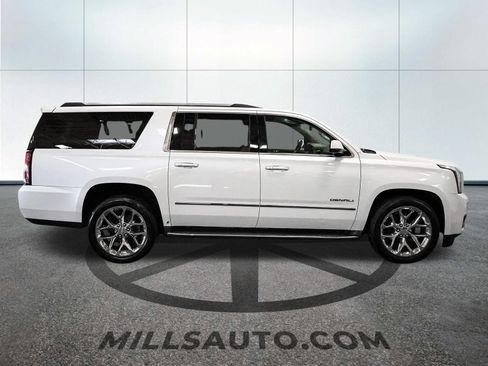 Used 2016 GMC Yukon XL Denali AWD/4WD image 10
