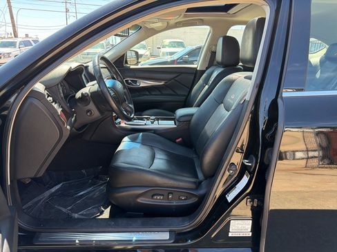 Used 2011 INFINITI M37 w/ Premium Pkg RWD image 13