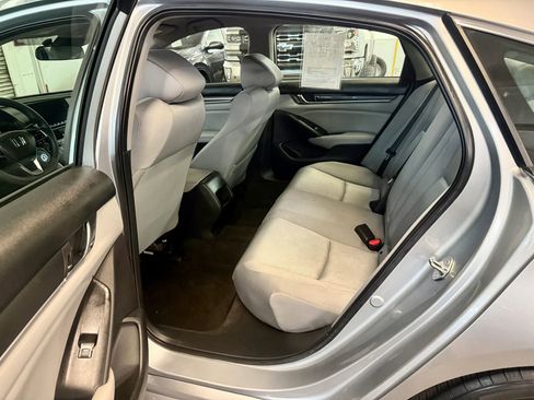 Used 2019 Honda Accord Sedan 4D image 10