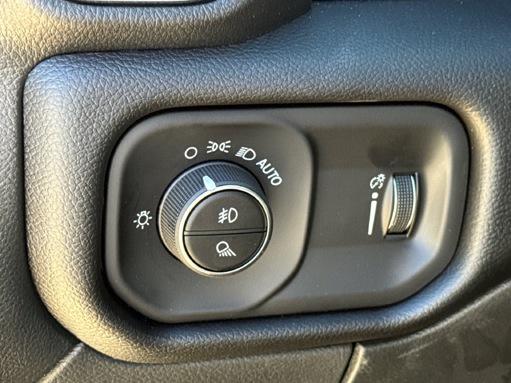New 2027 RAM 2500 Big Horn AWD/4WD image 22