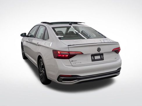 Used 2024 Volkswagen Jetta SEL FWD image 21