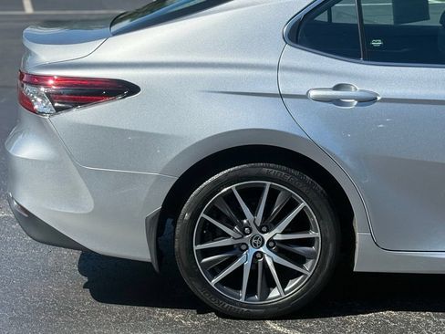 Used 2023 Toyota Camry XLE FWD image 9