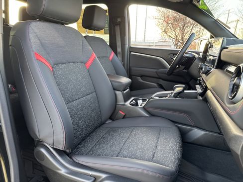 Used 2023 Chevrolet Colorado Z71 image 20