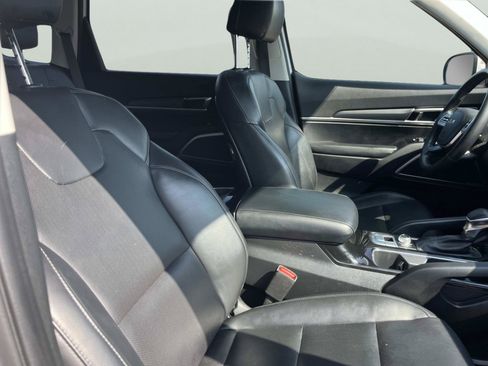 Used 2022 Kia Telluride LX AWD/4WD image 19