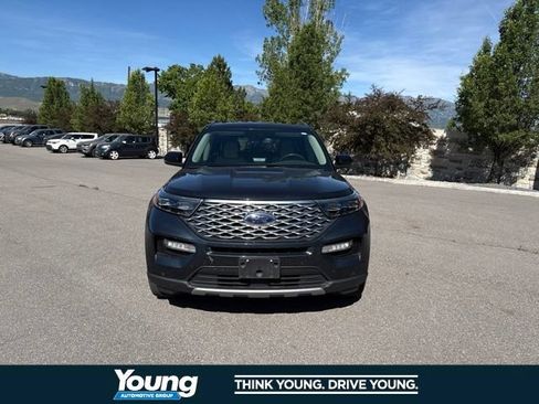 Used 2023 Ford Explorer Platinum w/ Technology Package AWD/4WD image 16