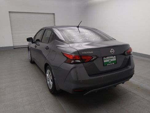 Used 2020 Nissan Versa S image 5