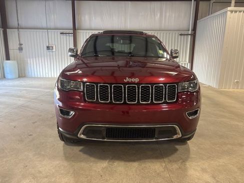 Used 2022 Jeep Grand Cherokee Limited image 3