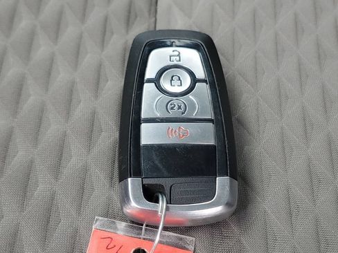 Used 2022 Ford Escape SE w/ Cold Weather Package AWD/4WD image 32