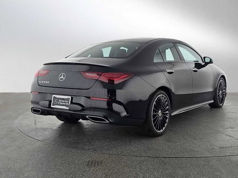 Used 2026 Mercedes-Benz CLA 250 image 3
