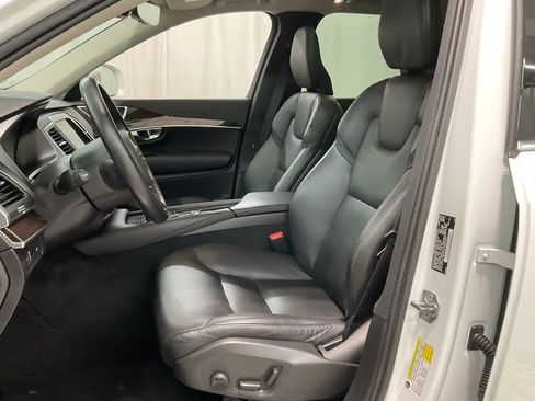 Used 2019 Volvo XC90 T6 Momentum w/ Advanced Package image 20