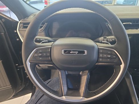 New 2026 Jeep Grand Cherokee Altitude AWD/4WD image 12