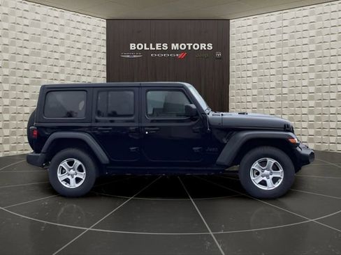 Certified 2022 Jeep Wrangler Unlimited Sport S image 3