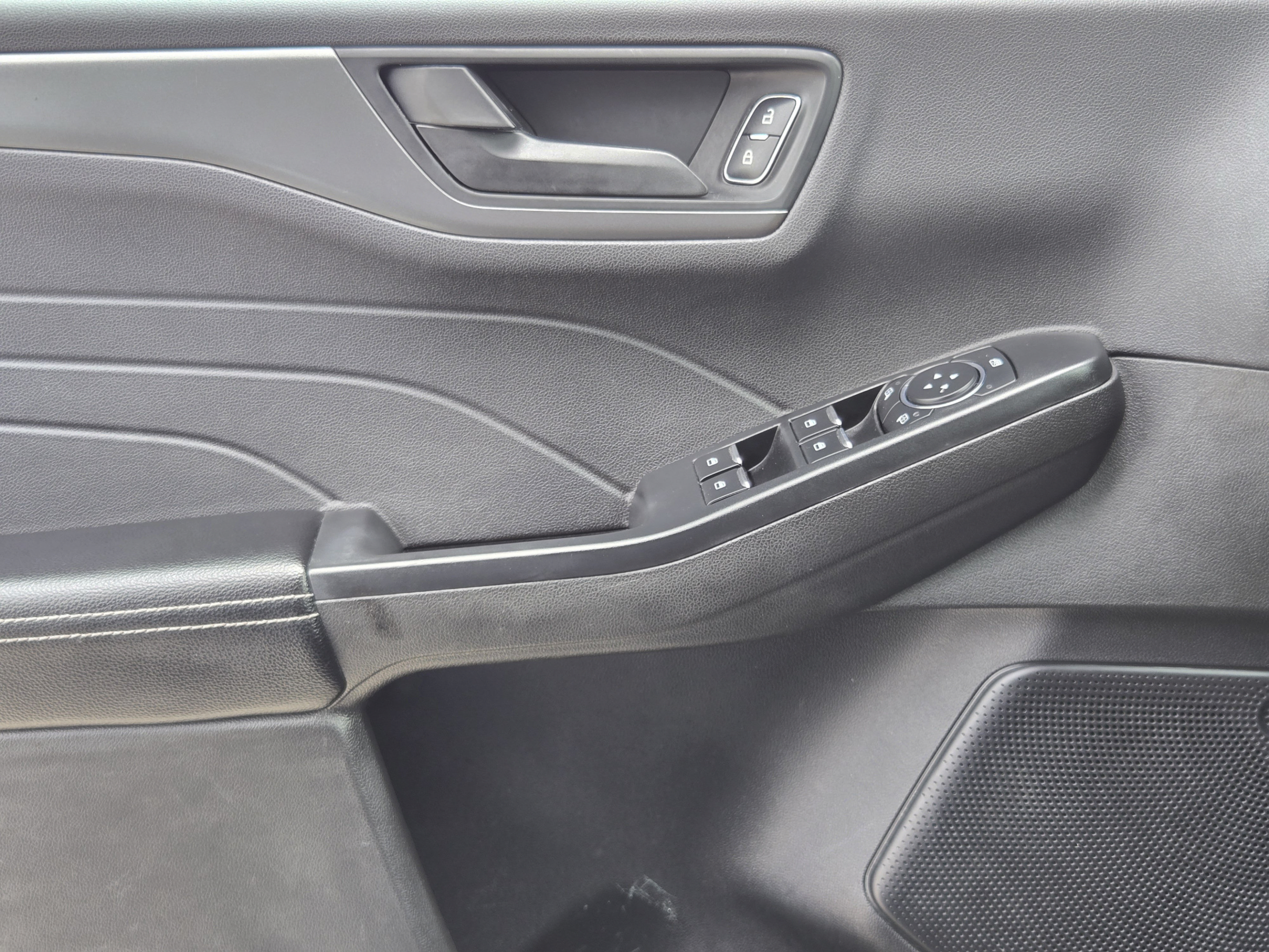 Used 2024 Ford Escape Active FWD image 21