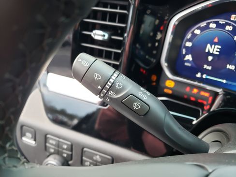 New 2026 Chevrolet Silverado 3500 LT image 17